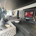Sueno Luxury ヴィラ *