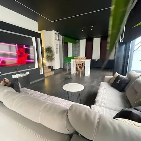 Sueno Luxury Villa *