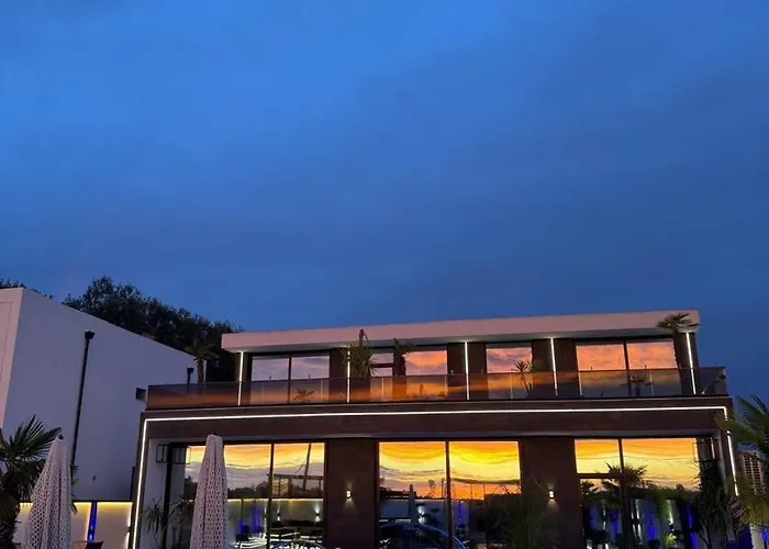 Sueno Luxury 别墅 Durrës